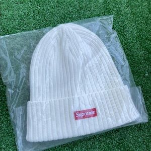 Supreme overdyed beanie white